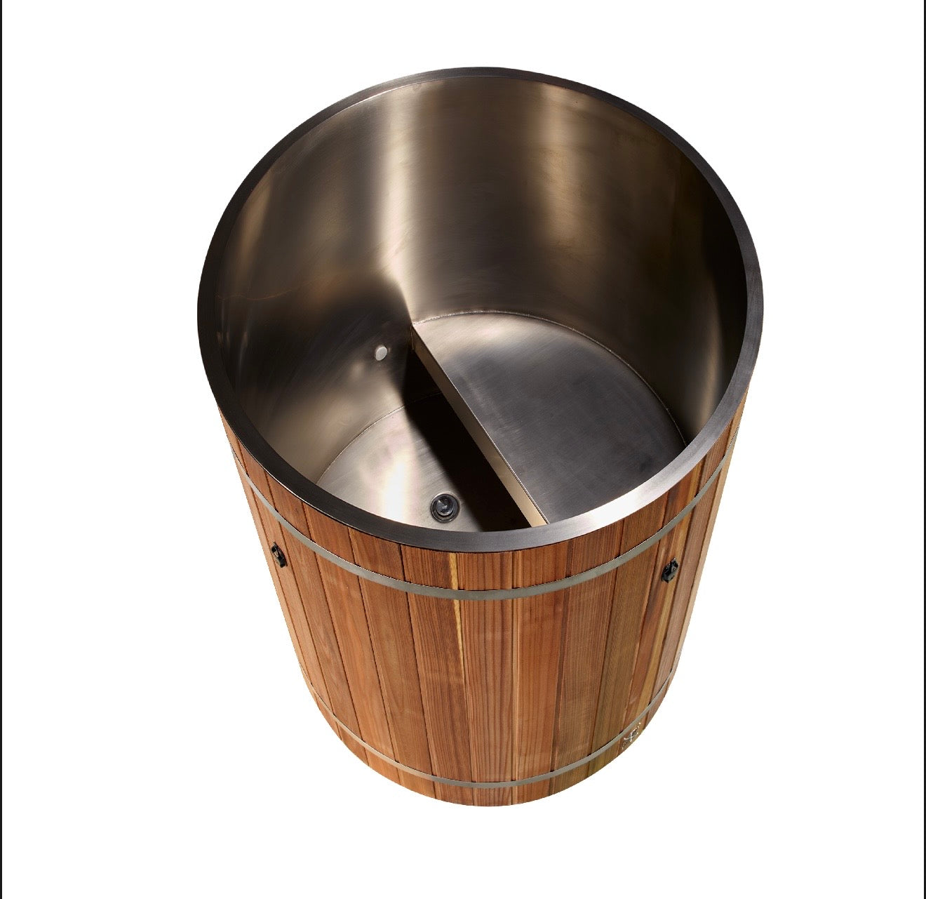 Dynamic Cold Therapy Cedar Barrel Cold Plunge – 304 Stainless Steel Interior (Tub Only)